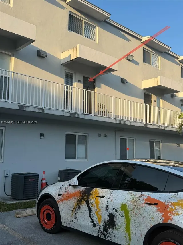 3-bedroom rental at 1955 NW 5th Place #13, Miami