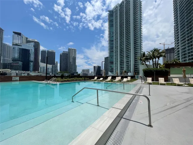 2-bedroom rental at 350 S Miami Avenue #3203, Miami