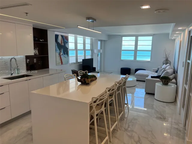 2-bedroom rental at 100 Lincoln Road #1548, Miami Beach