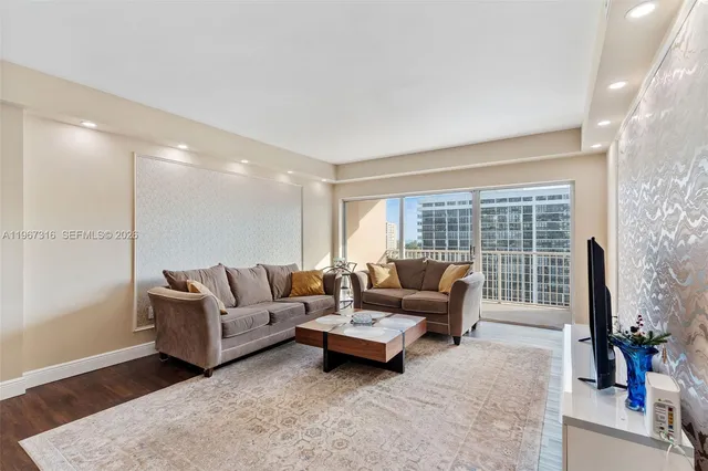 2-bedroom rental at 1985 S Ocean Drive #9G, Hallandale Beach