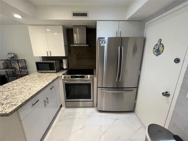2-bedroom rental at 3505 S Ocean Drive #1510, Hollywood