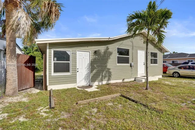 1-bedroom rental at 3633 SW 12th Court #3, Fort Lauderdale