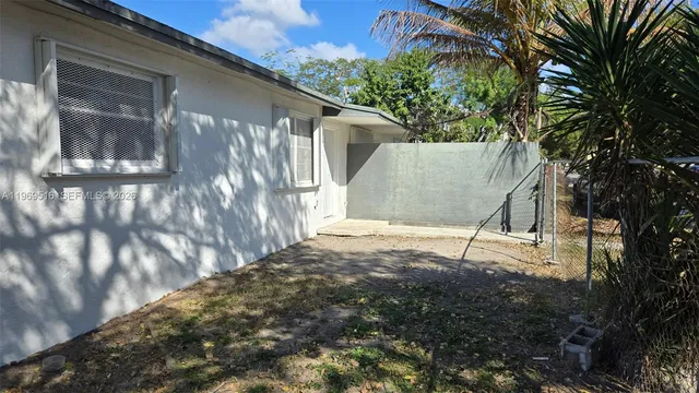 2-bedroom rental at 28152 SW 153rd Avenue #28152, Homestead