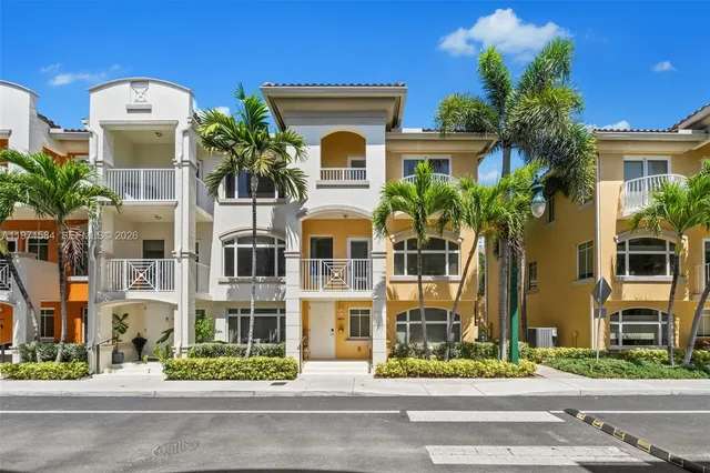 3-bedroom rental at 18413 NE 27th Court #18413, Aventura