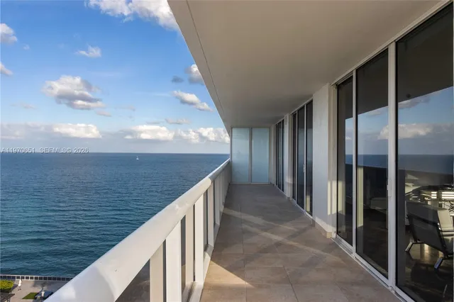 2-bedroom rental at 1830 S Ocean Drive #1908, Hallandale Beach