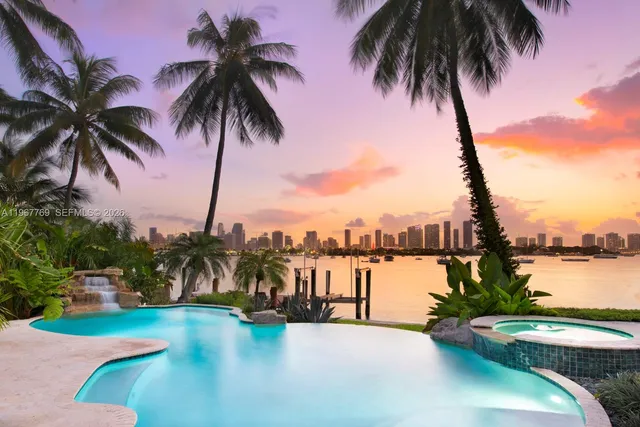 5-bedroom rental at 432 S Hibiscus Drive, Miami Beach