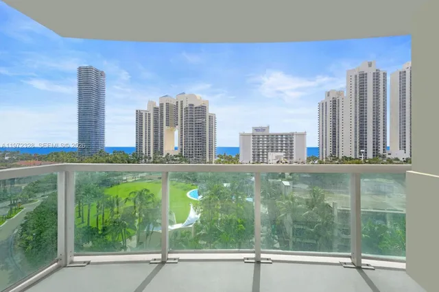 2-bedroom rental at 19370 Collins Avenue #903, Sunny Isles Beach