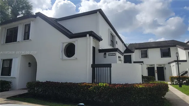 2-bedroom rental at 11202 Taft Street #11202, Pembroke Pines