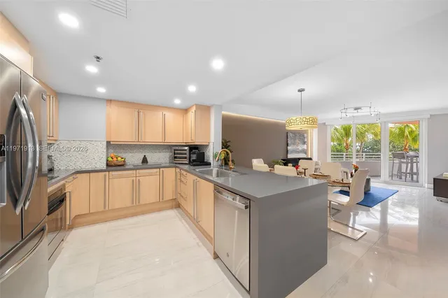 2-bedroom rental at 226 Ocean Drive #3C, Miami Beach