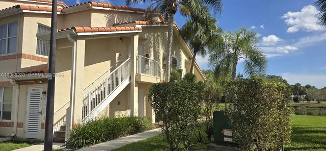 2-bedroom rental at 3300 N Pinewalk N Drive #1911, Margate