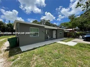 1-bedroom rental at 4910 SW 28th Terrace #3, Dania Beach
