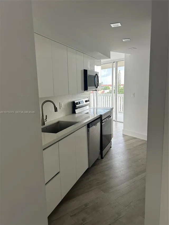 2-bedroom rental at 6921 Environ Boulevard #7P, Lauderhill