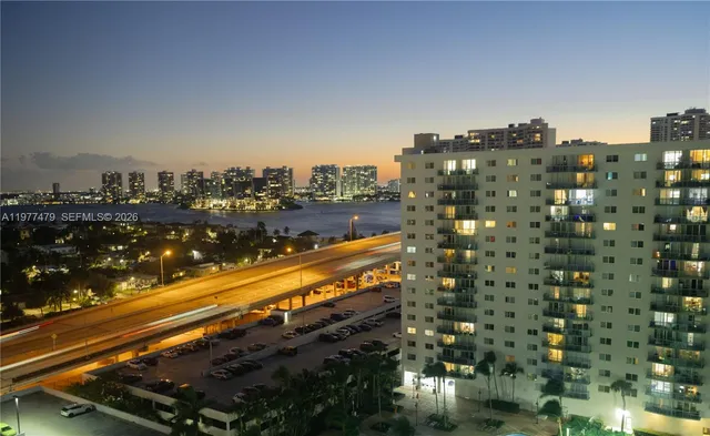 1-bedroom rental at 19370 Collins Avenue #1614, Sunny Isles Beach