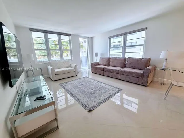 1-bedroom rental at 100 Lincoln Road #521, Miami Beach