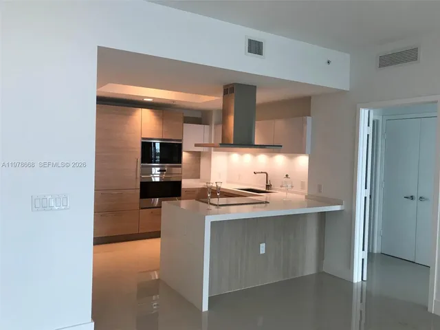 2-bedroom rental at 17111 Biscayne Boulevard #408, North Miami Beach