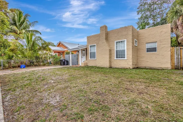 2-bedroom rental at 630 33rd Street #0, West Palm Beach