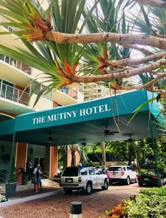 1-bedroom rental at 2951 S Bayshore Drive #215, Coconut Grove