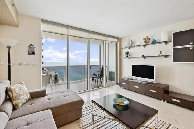 1-bedroom rental at 1830 S Ocean Drive #3909, Hallandale Beach