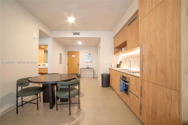 1-bedroom rental at 11 NE 6th 1403 #1403, Miami