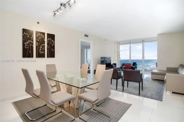 3-bedroom rental at 1830 S Ocean Drive #3204, Hallandale Beach