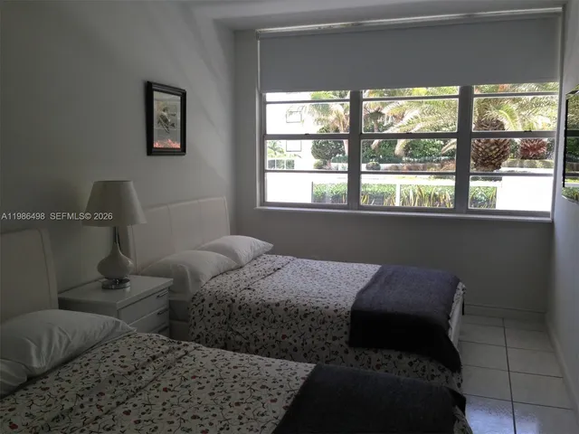 1-bedroom rental at 100 Lincoln Road #336, Miami Beach