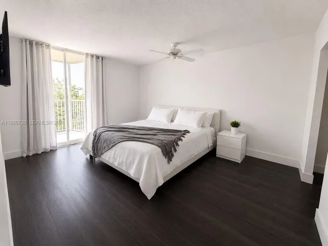 2-bedroom rental at 299 NW 52nd Terrace #PHX, Boca Raton