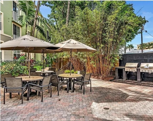 2-bedroom rental at 1919 Van Buren Street #111A, Hollywood