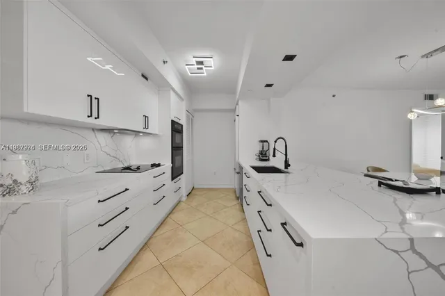 3-bedroom rental at 1830 S Ocean Drive #4704, Hallandale Beach