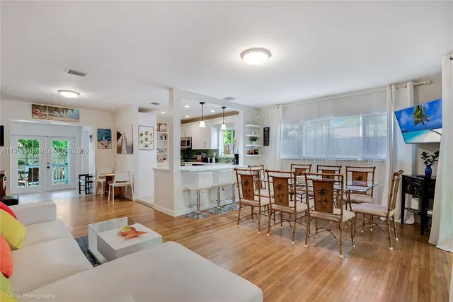 5-bedroom rental at 113 SW 2nd Street, Hallandale Beach