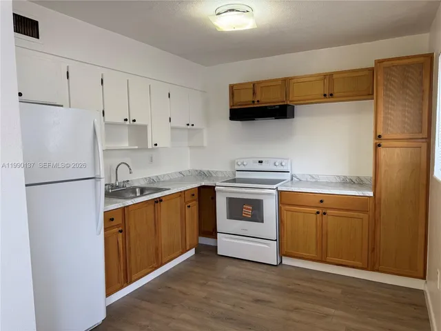 2-bedroom rental at 4080 SW 2nd Terrace #6, Miami