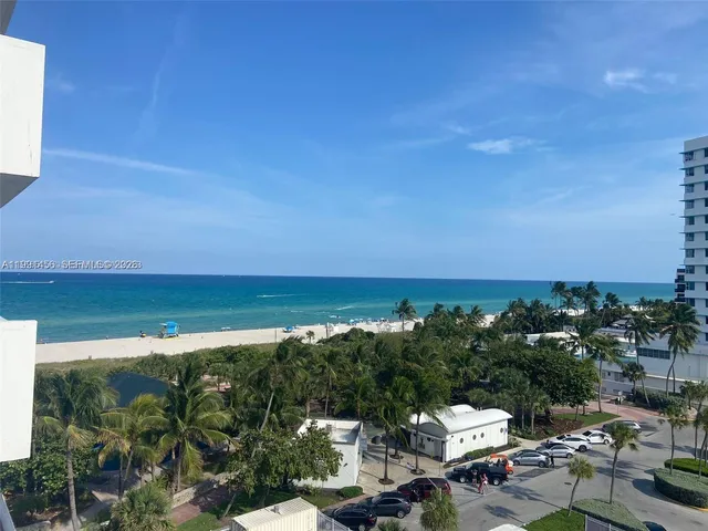 1-bedroom rental at 5313 Collins Avenue #704, Miami Beach