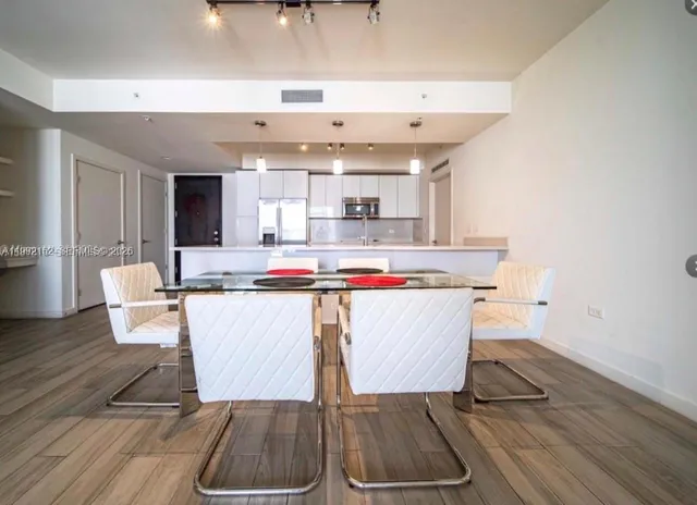 2-bedroom rental at 999 SW 1st Avenue #2105, Miami