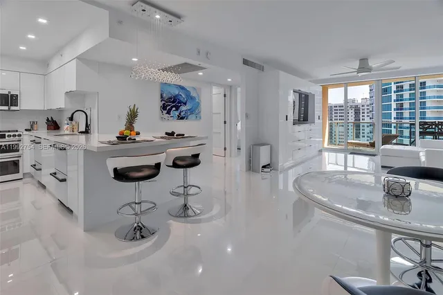 1-bedroom rental at 2501 S Ocean Drive #1515, Hollywood