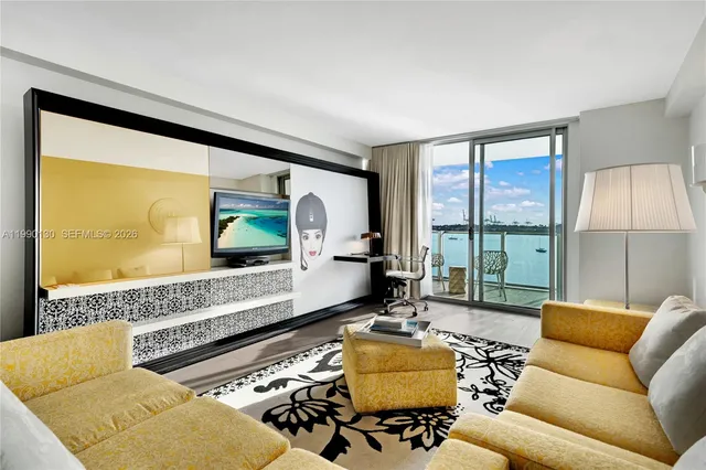 1-bedroom rental at 1100 W Avenue 514 #514, Miami Beach