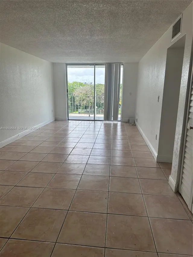 2-bedroom rental at 1805 Sans Souci Boulevard #404, North Miami