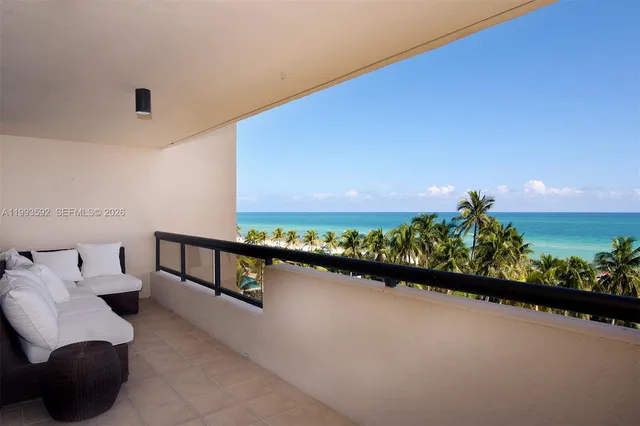 2-bedroom rental at 2555 Collins Avenue #703, Miami Beach
