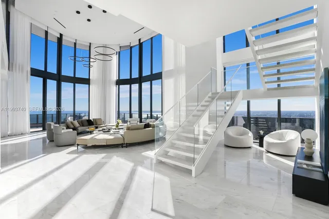6-bedroom rental at 1000 Brickell Plaza #UPH6202, Miami