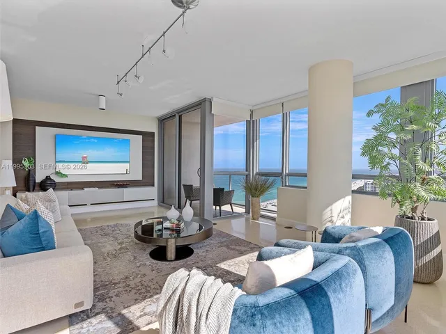 2-bedroom rental at 101 20th Street #3002, Miami Beach
