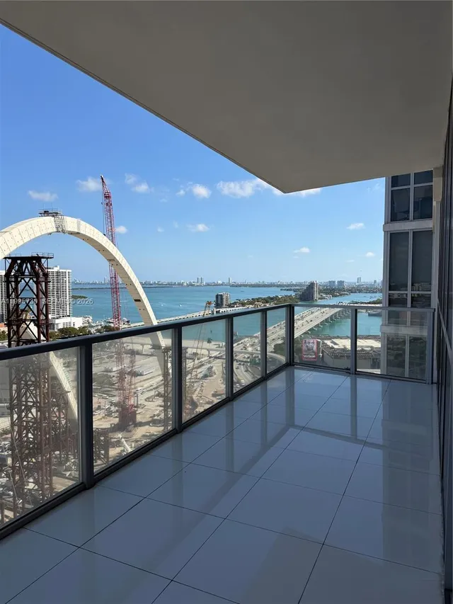 2-bedroom rental at 1100 Biscayne Boulevard #2605, Miami
