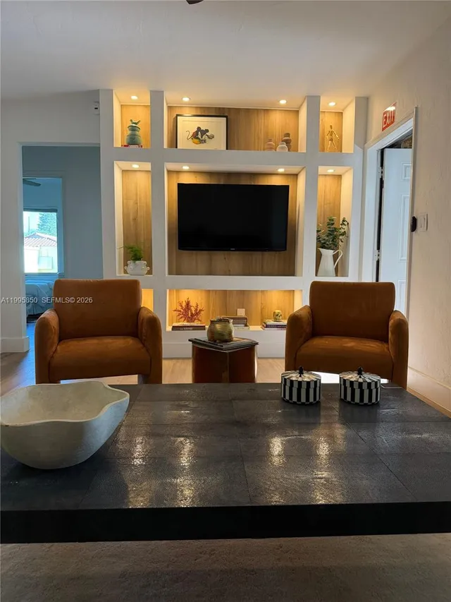 2-bedroom rental at 11201 NE 10th Avenue #11201, Biscayne Park
