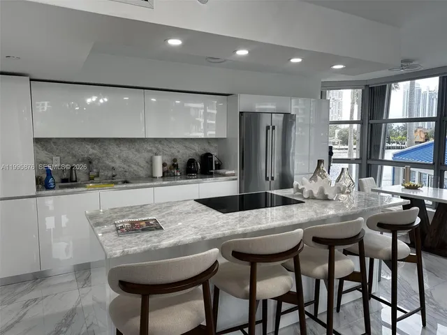 2-bedroom rental at 19195 NE 36th Court #201, Aventura