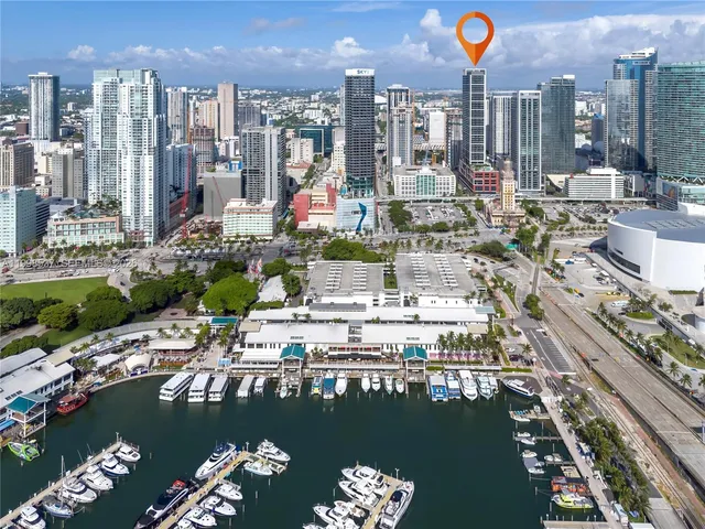 1-bedroom rental at 159 NE 6th Street #2403, Miami
