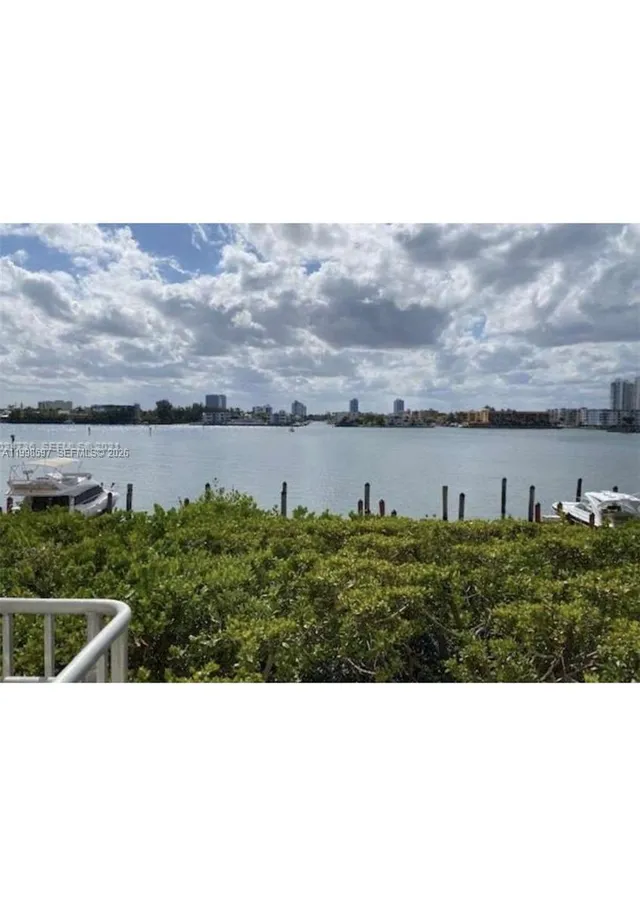 2-bedroom rental at 17050 N Bay Road #605, Sunny Isles Beach