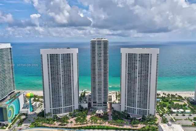 3-bedroom rental at 1830 S Ocean Drive #3203, Hallandale Beach