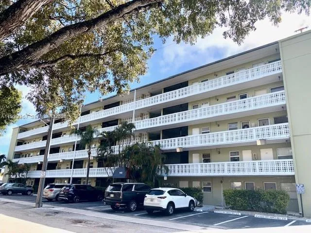 1-bedroom rental at 1425 Arthur Street #403A, Hollywood