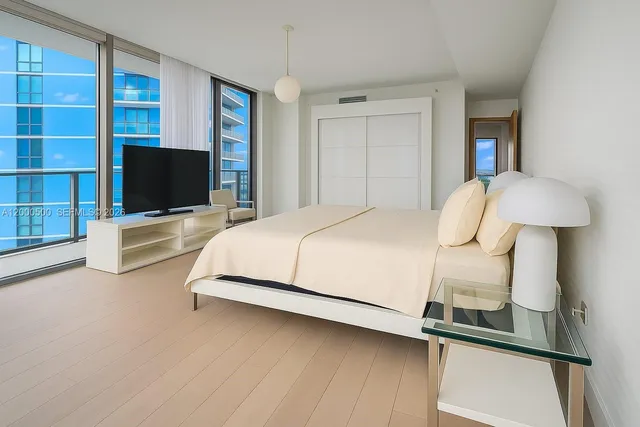 3-bedroom rental at 480 NE 31 Street #2607, Miami