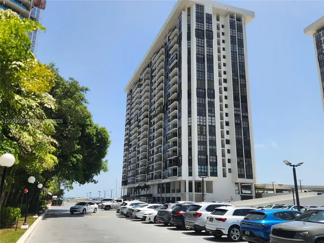 1-bedroom rental at 1865 Brickell Avenue #A1207, Miami