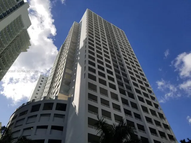 1-bedroom rental at 170 SE 14 Street #1507, Miami
