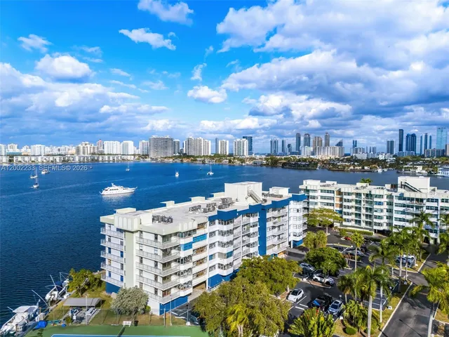 2-bedroom rental at 16546 NE 26th Avenue #3J, North Miami Beach