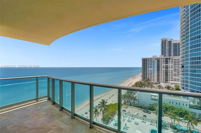 2-bedroom rental at 2501 S Ocean Drive #1211, Hollywood